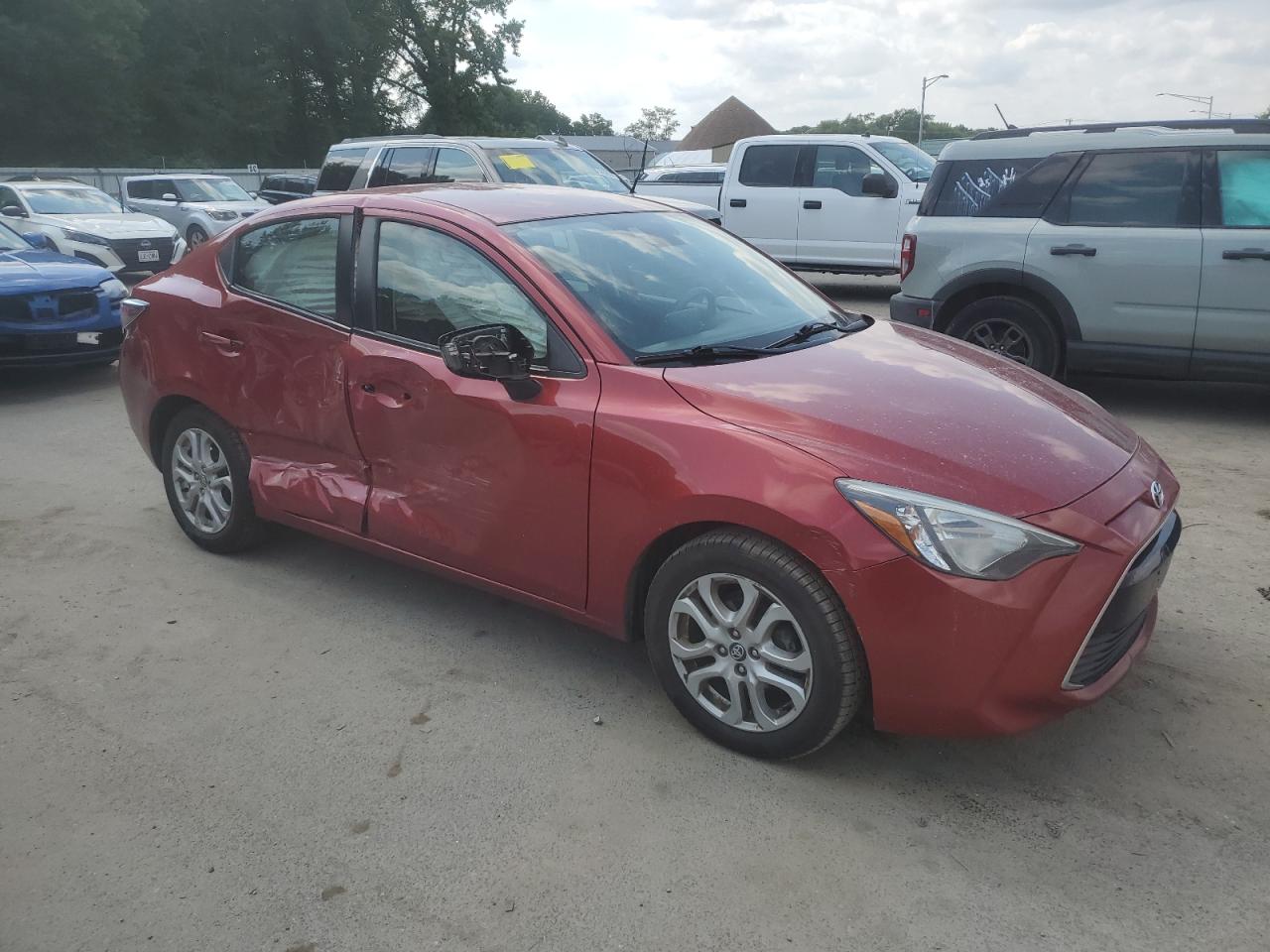 2018 Toyota Yaris Ia vin: 3MYDLBYV7JY326049