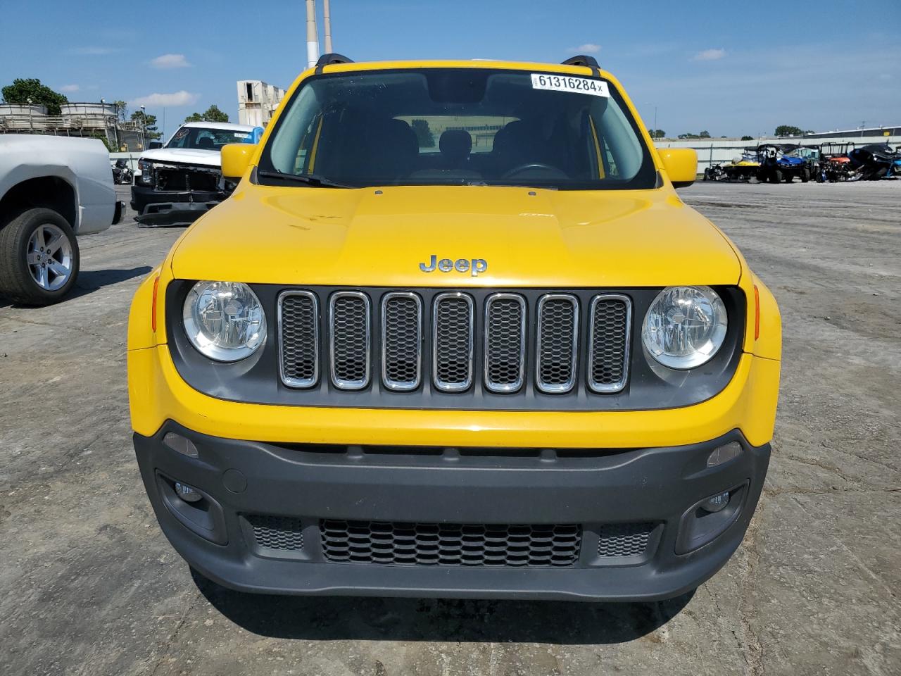 2015 Jeep Renegade Latitude vin: ZACCJABT1FPC21536