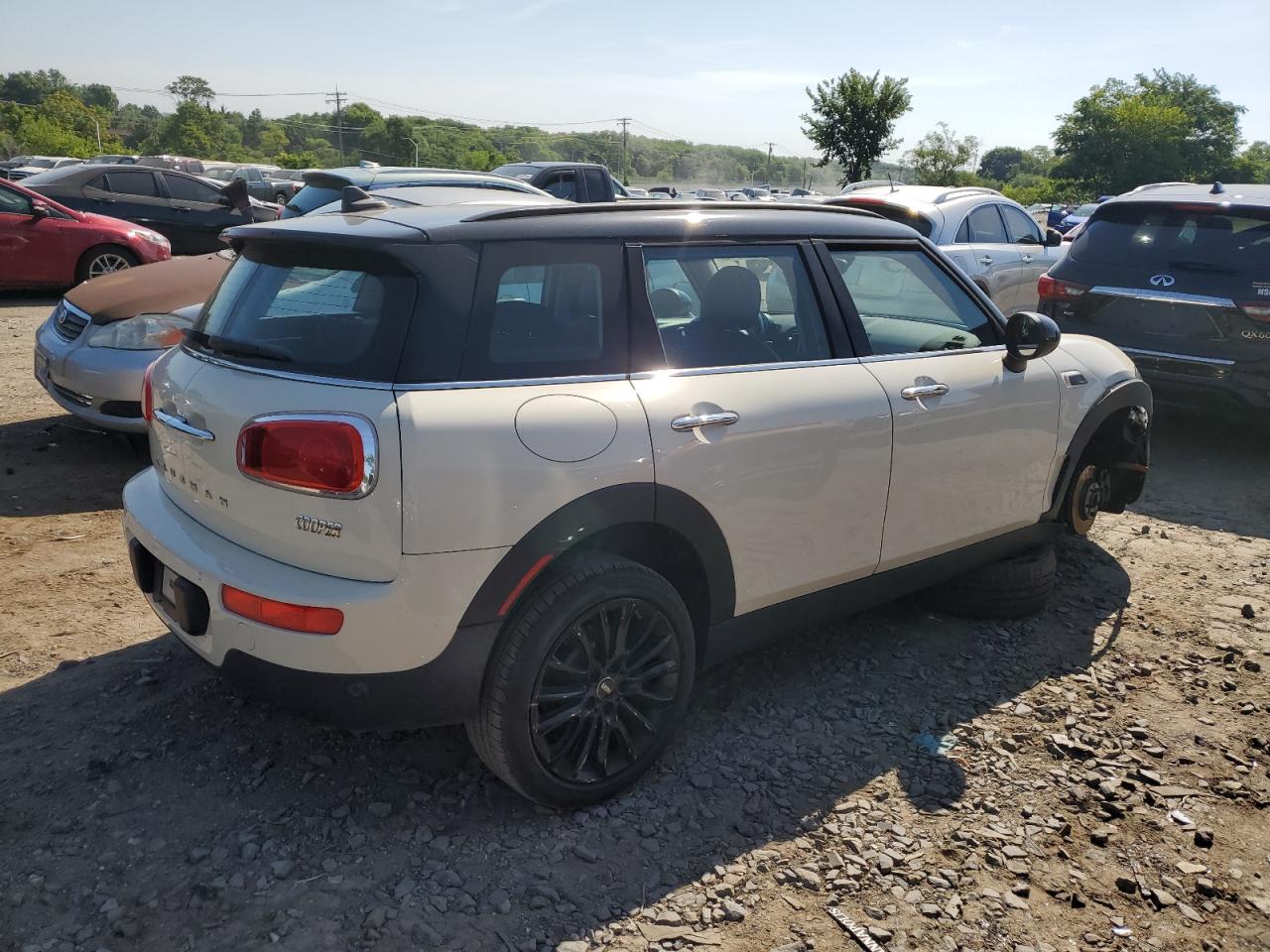 WMWLN5C33H2E33703 2017 Mini Cooper Clubman