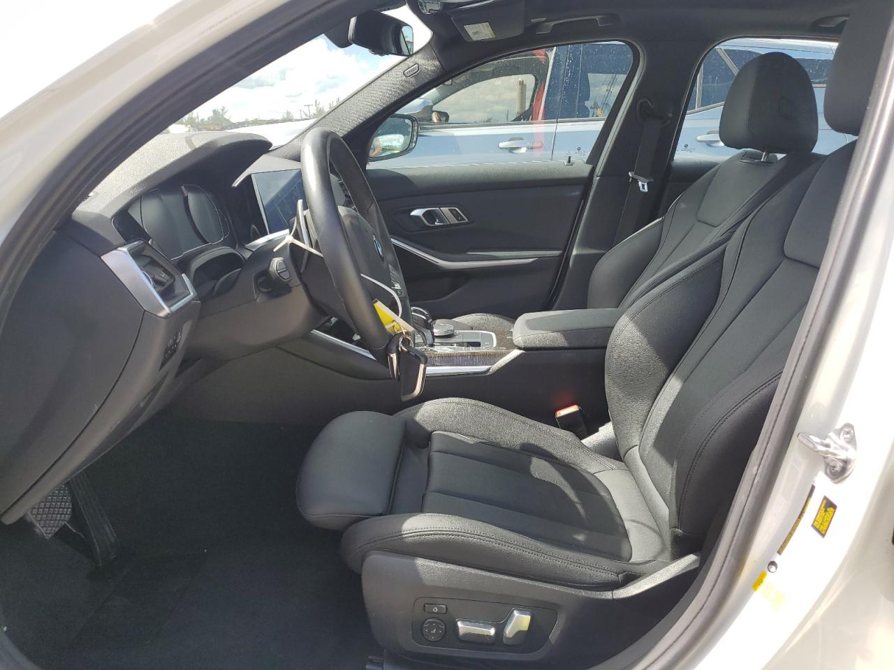 3MW5R1J09M8B52822 2021 BMW 330I