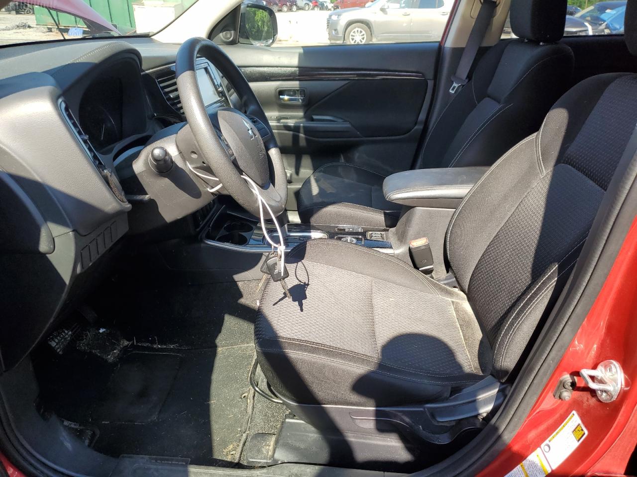 JA4AZ3A30KZ004241 2019 Mitsubishi Outlander Se