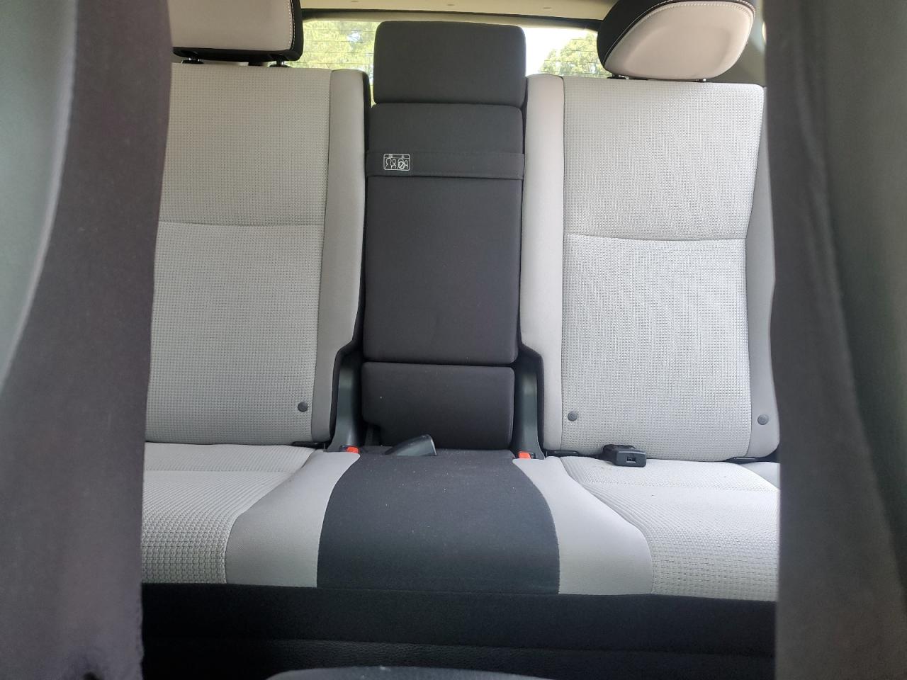 JTMRJREV6HD096475 2017 Toyota Rav4 Hv Le