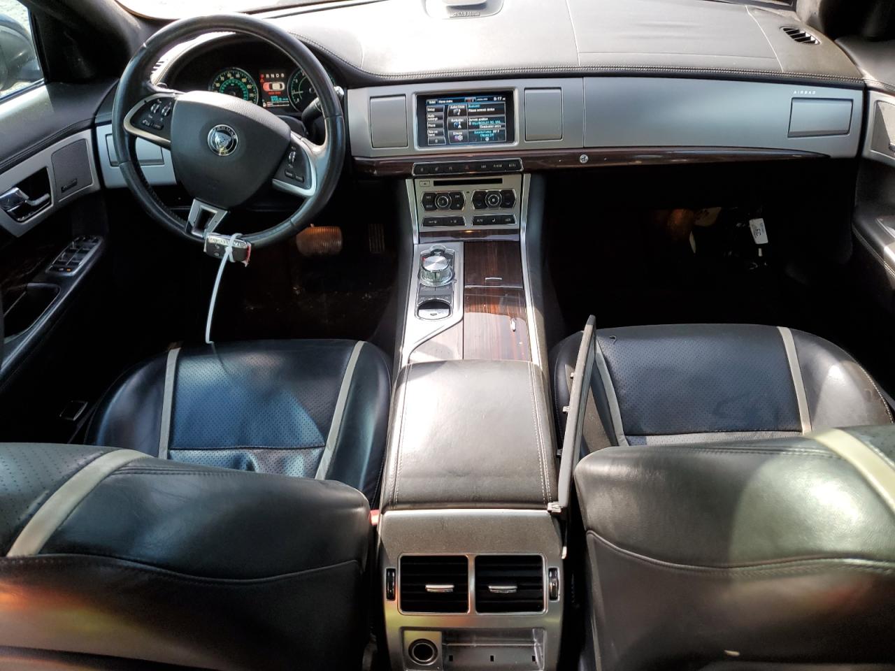 SAJWJ0FF6F8U64747 2015 Jaguar Xf 3.0 Sport Awd