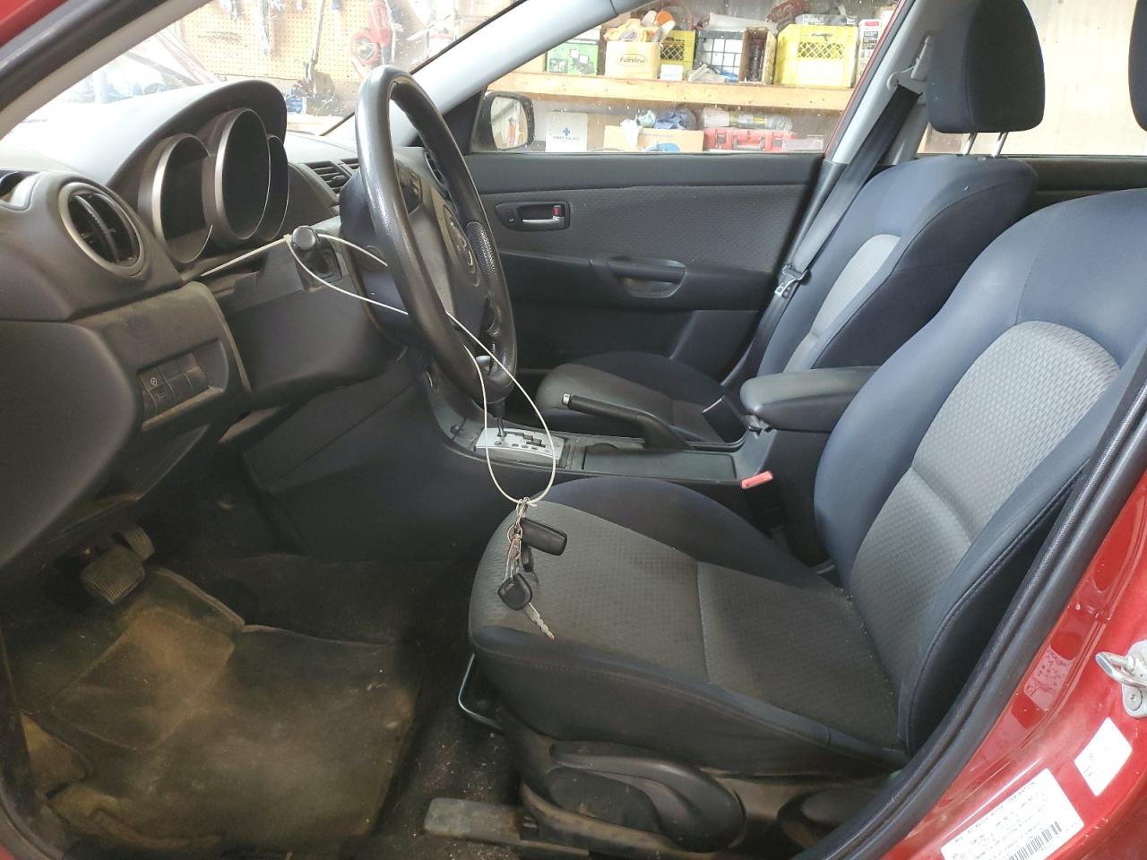 JM1BK12F851295067 2005 Mazda 3 I