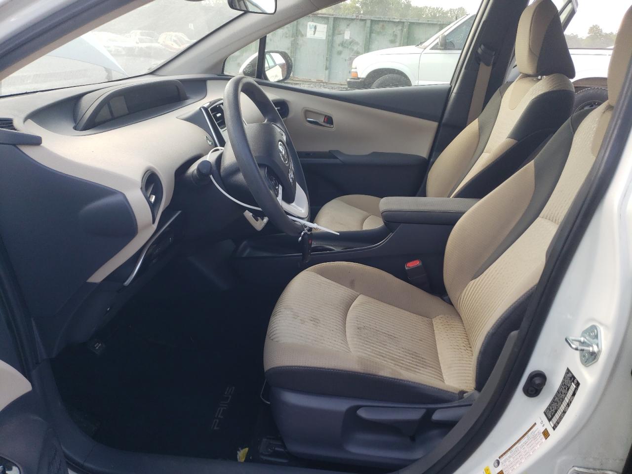 JTDKARFU1J3055142 2018 Toyota Prius