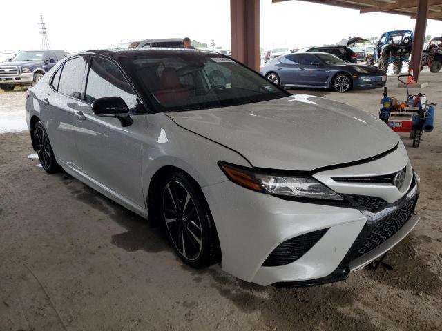 VIN 4T1B61HK1KU274575 2019 Toyota Camry, Xse no.4