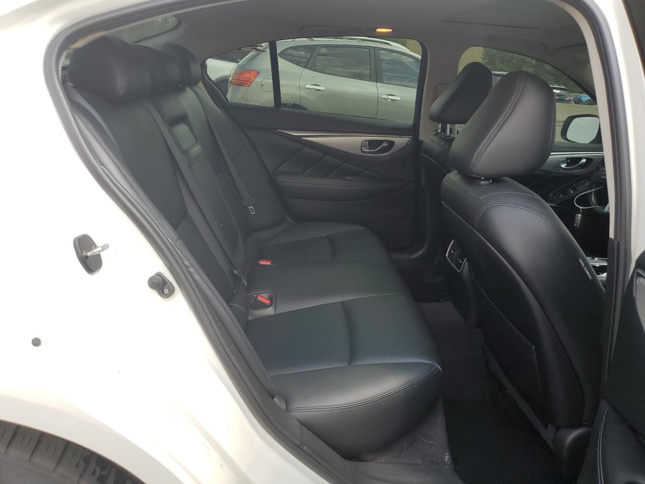 JN1EV7ARXLM256059 2020 Infiniti Q50 Pure