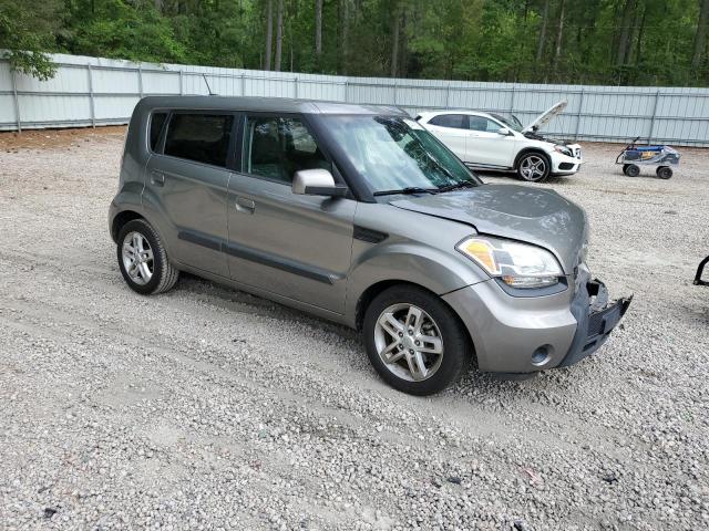 2010 Kia Soul + VIN: KNDJT2A26A7123432 Lot: 60415674