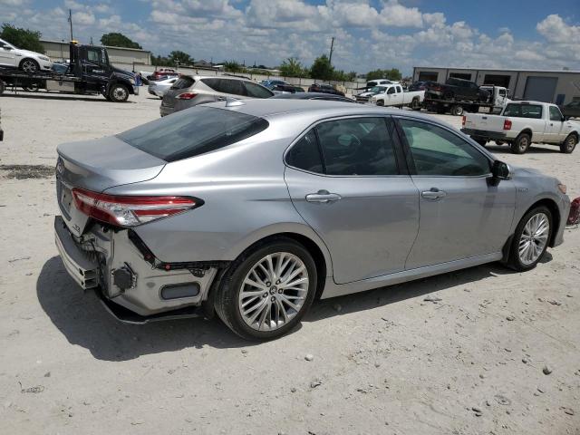 VIN 4T1B21HK4KU513595 2019 Toyota Camry, Hybrid no.3