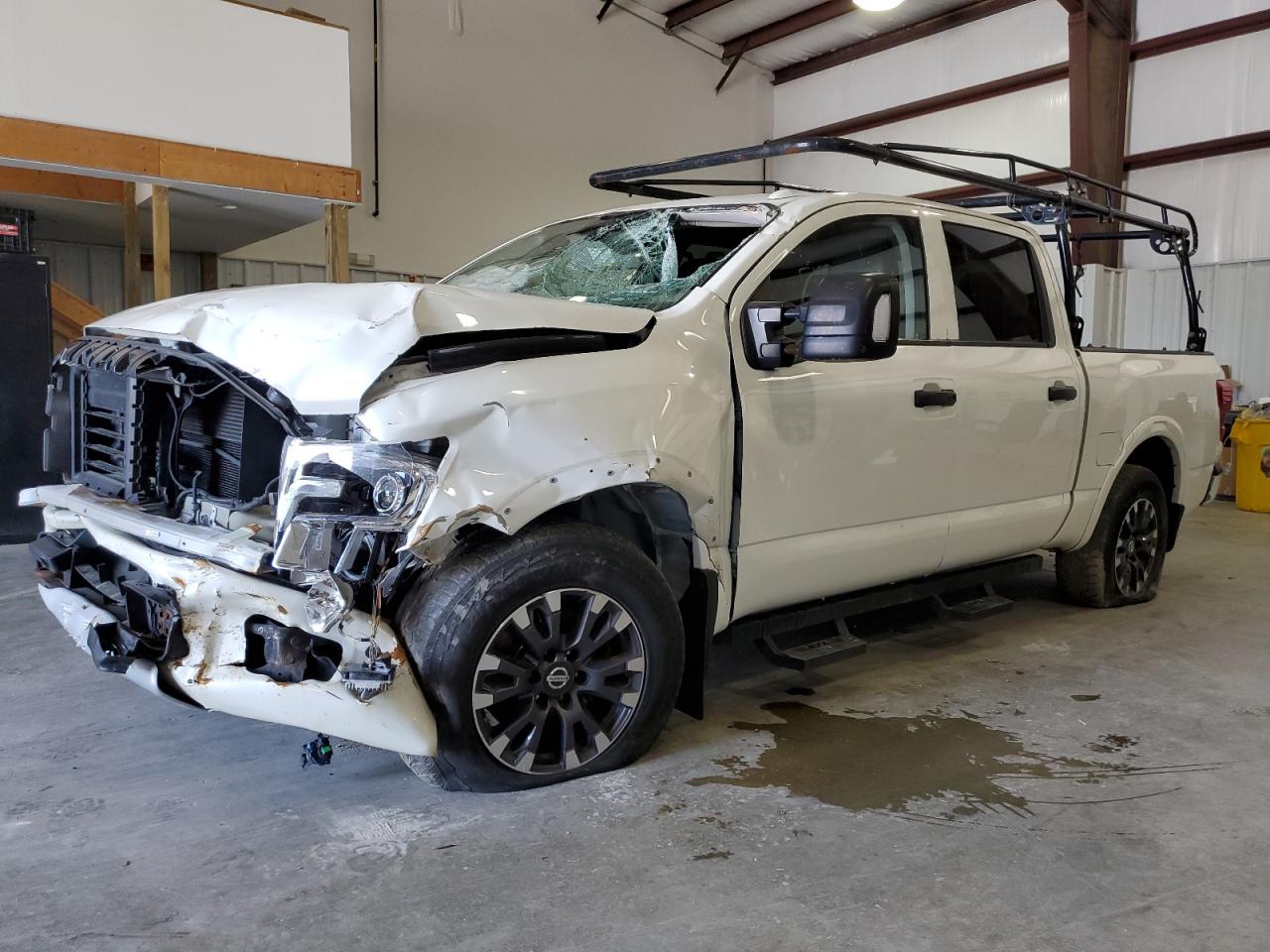 1N6AA1E50JN528456 2018 Nissan Titan Sv