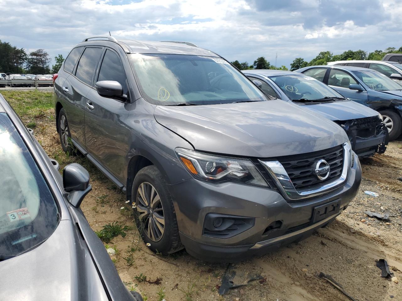 2017 Nissan Pathfinder S vin: 5N1DR2MM1HC624413