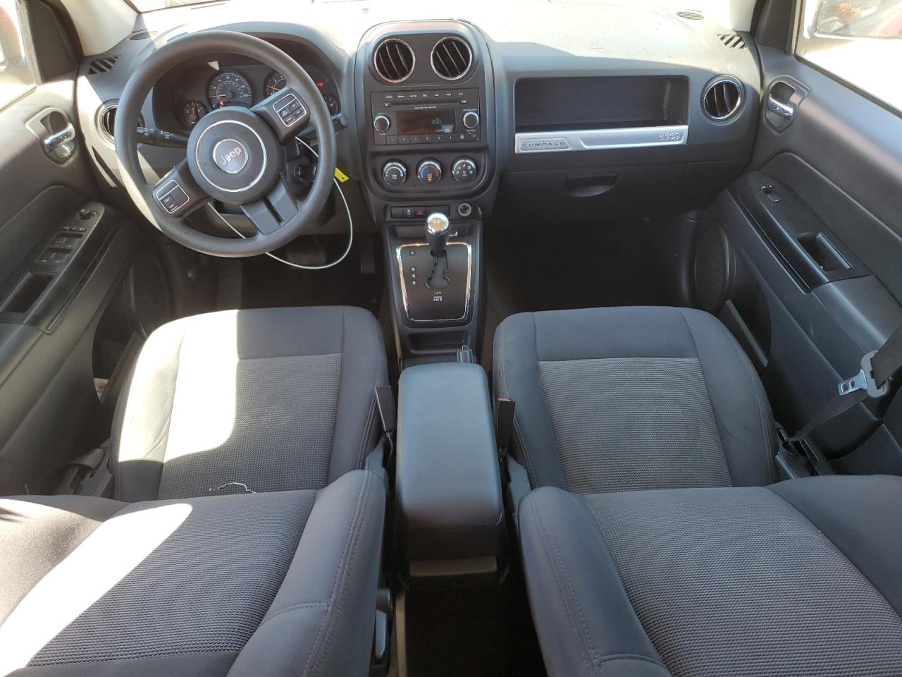 1C4NJCBA3FD386408 2015 Jeep Compass Sport