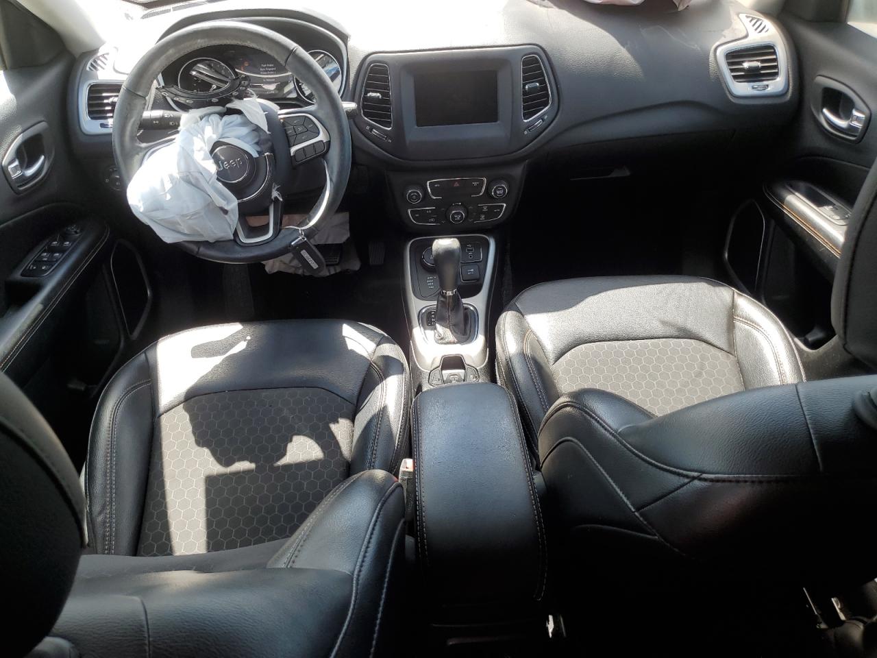 3C4NJDBB1KT704206 2019 Jeep Compass Latitude