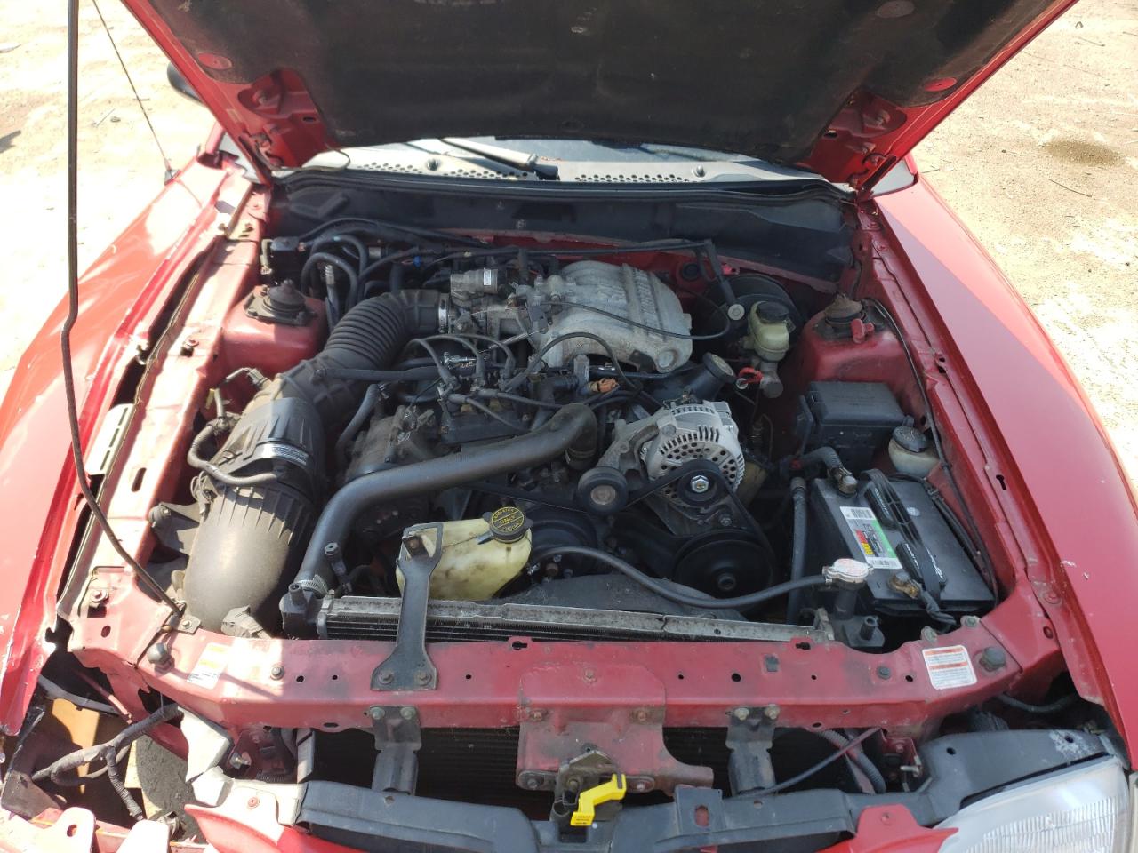 1FAFP4047WF138923 1998 Ford Mustang