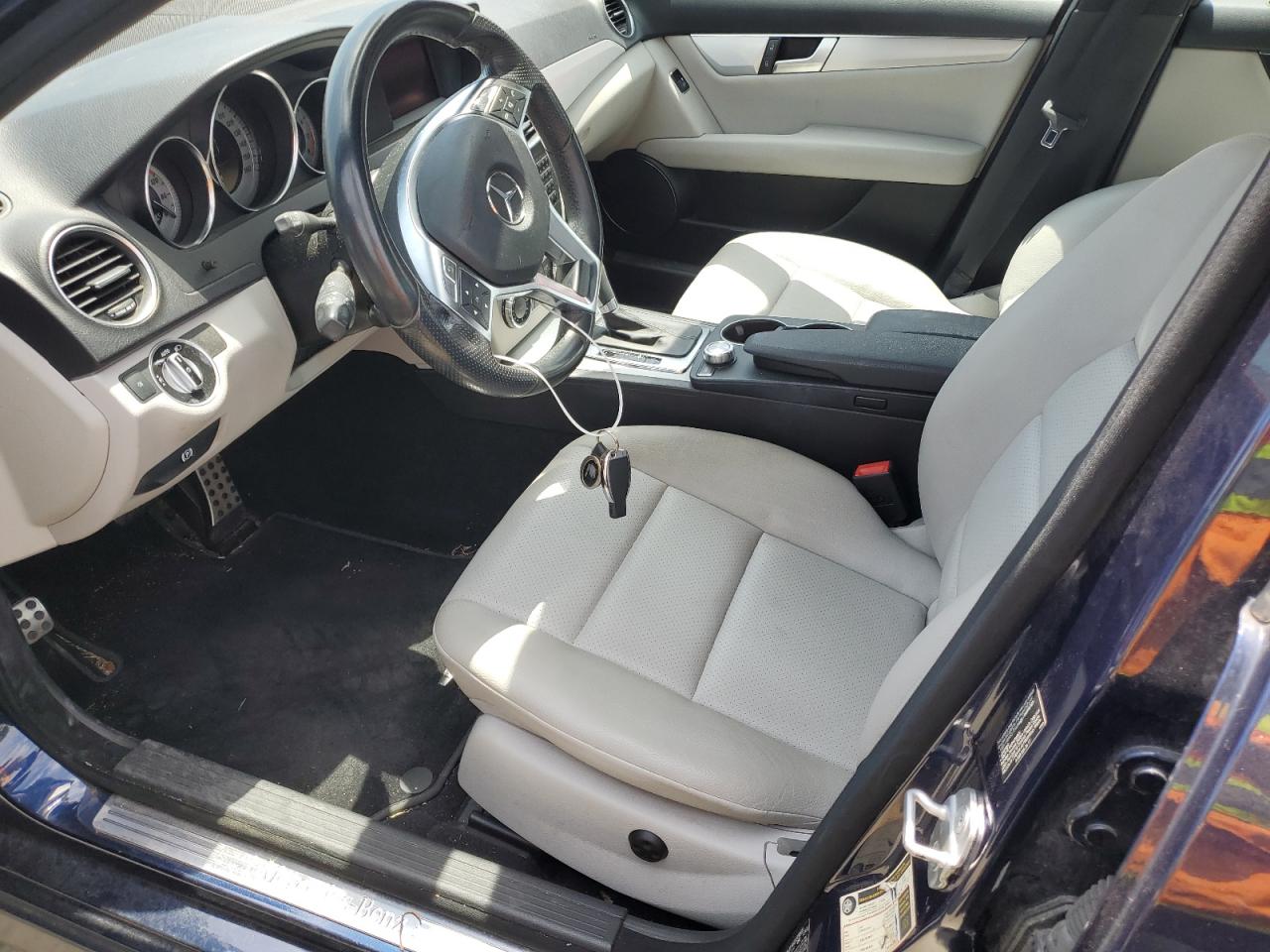 WDDGF4HB8CR209924 2012 Mercedes-Benz C 250