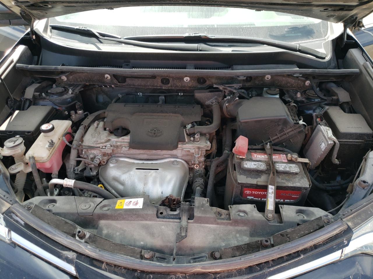 JTMBFREV5HJ709786 2017 Toyota Rav4 Le