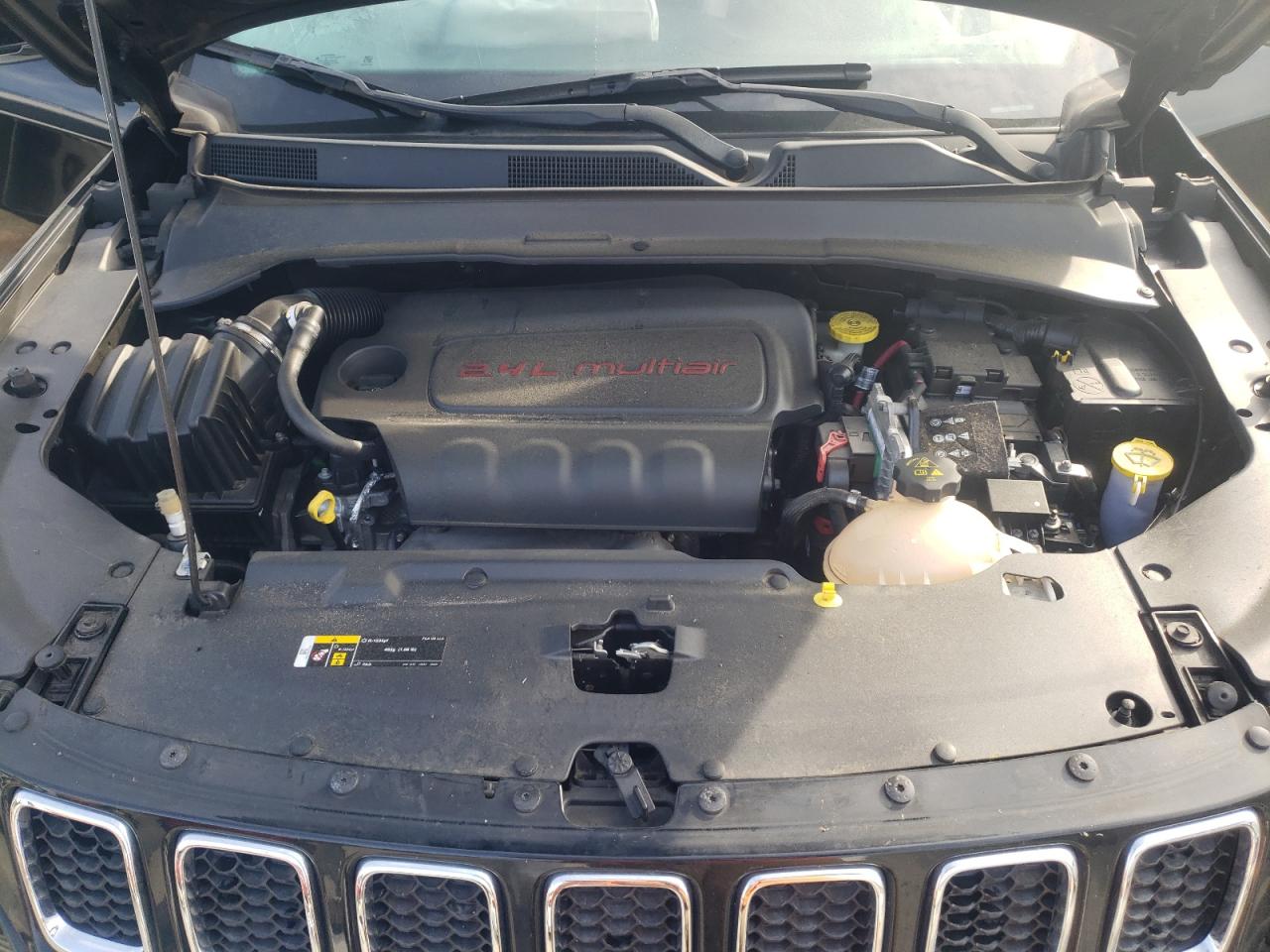 3C4NJDCB7JT200532 2018 Jeep Compass Limited