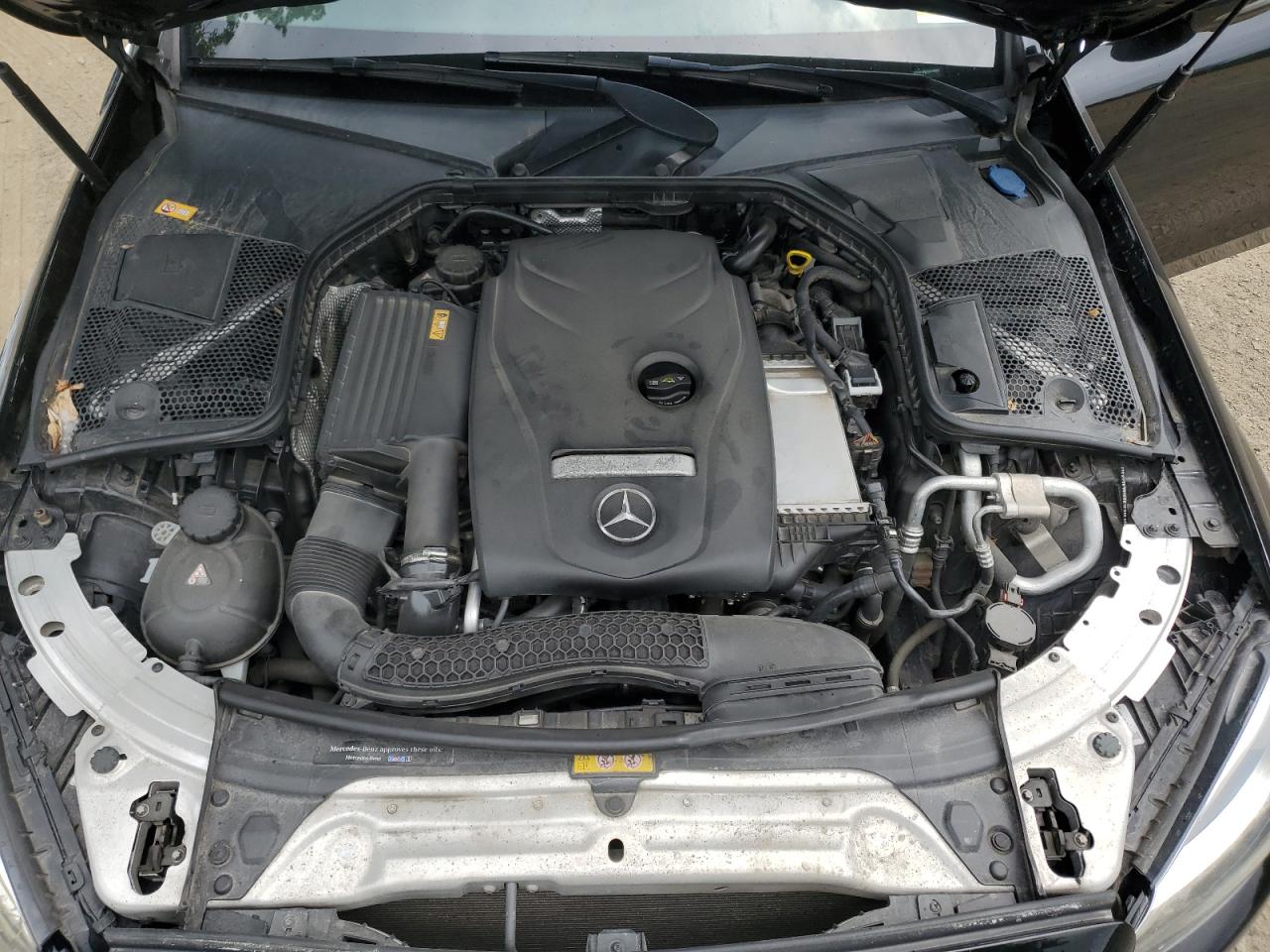 55SWF4KB5GU134009 2016 Mercedes-Benz C 300 4Matic