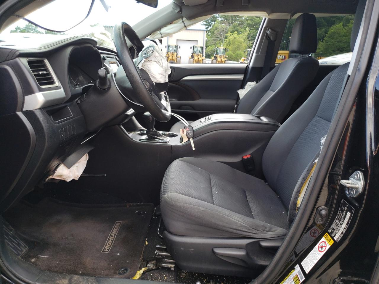 5TDBKRFH9FS139036 2015 Toyota Highlander Le