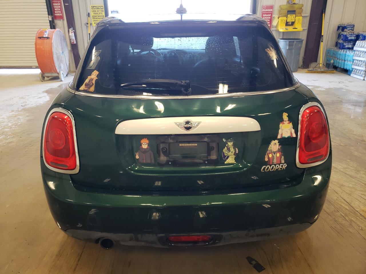 2015 Mini Cooper vin: WMWXS5C56FT830323