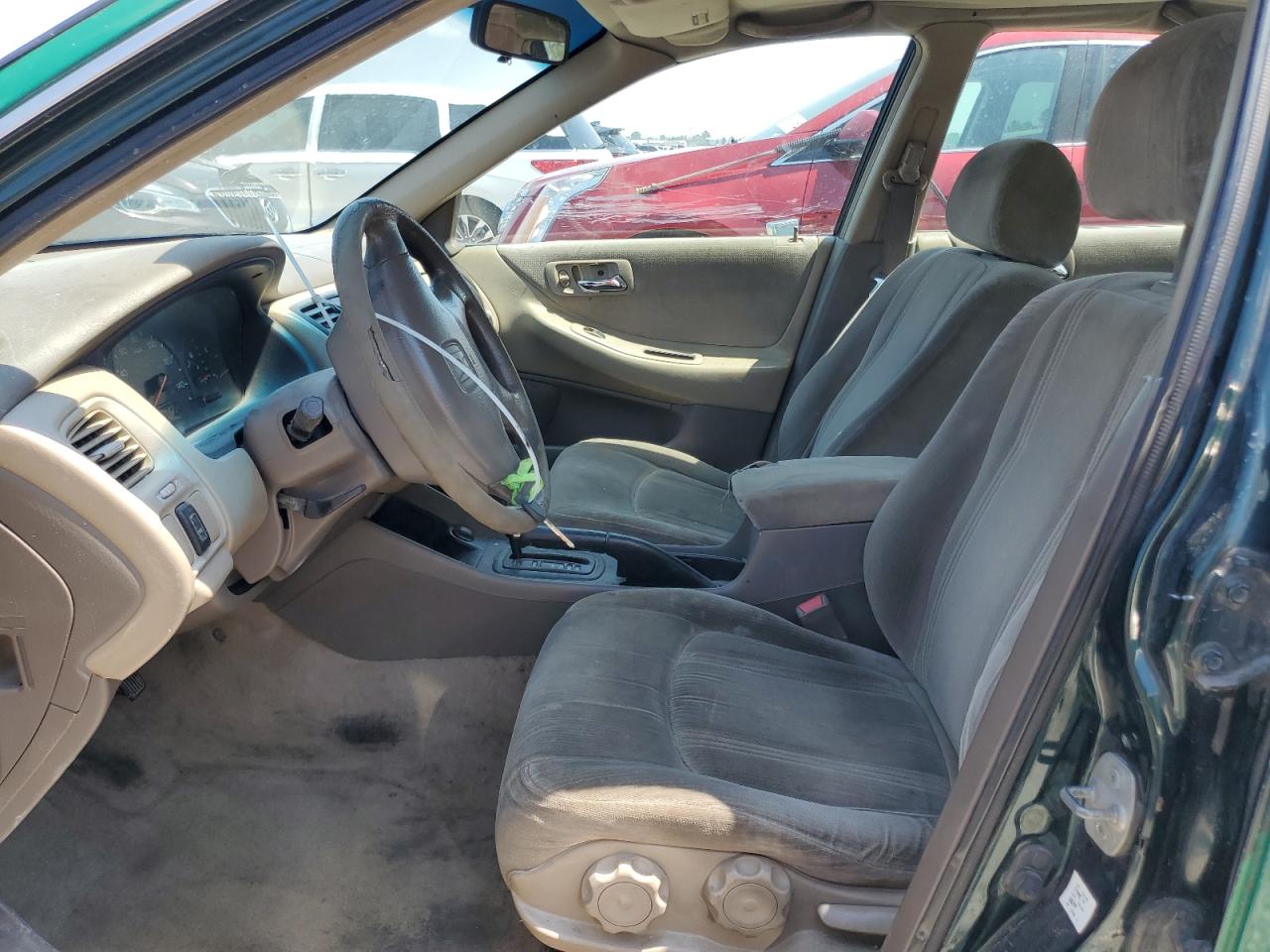 1HGCG564XXA154267 1999 Honda Accord Lx