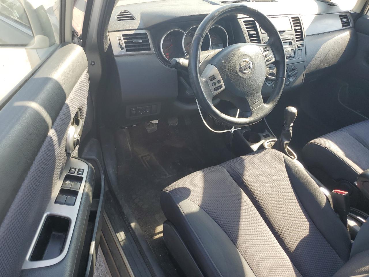 3N1BC11E78L351148 2008 Nissan Versa S