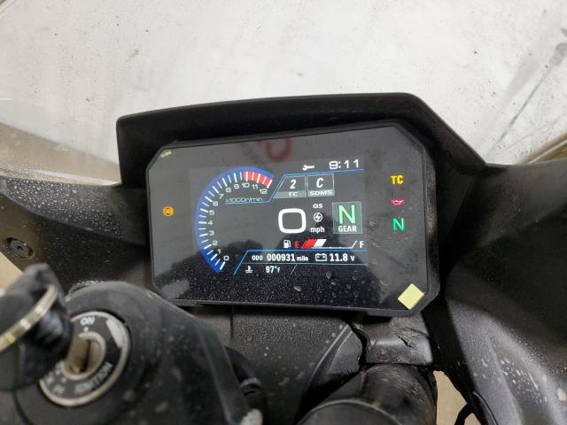 2024 SUZUKI GSX800 F JS1EM13B9R7102781