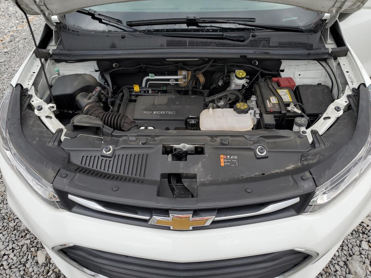 KL7CJKSB6LB070273 2020 Chevrolet Trax Ls