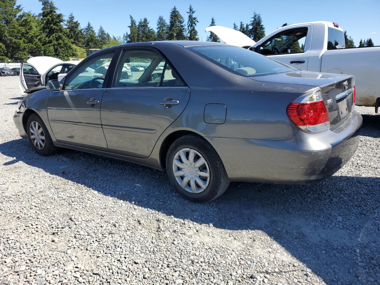 JTDBE30K853019611 2005 Toyota Camry Le