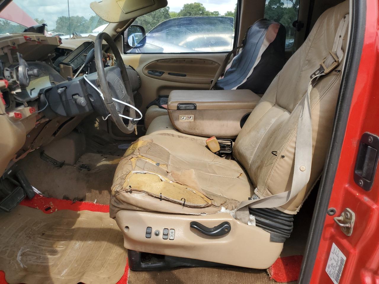 1B7HC13Y5WJ217516 1998 Dodge Ram 1500