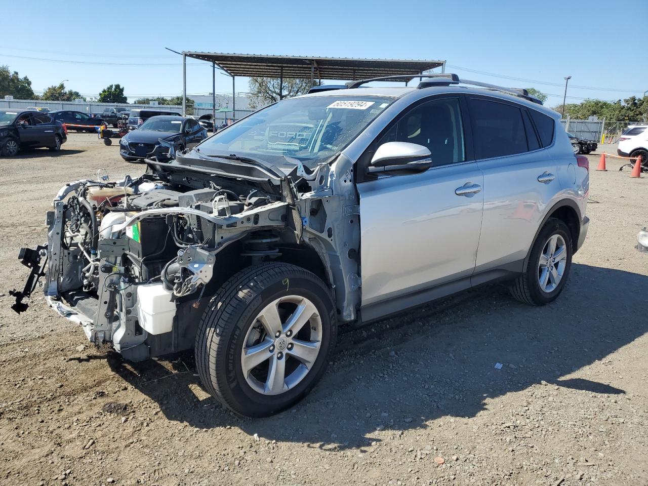 2014 Toyota Rav4 Xle vin: JTMWFREV3ED037982