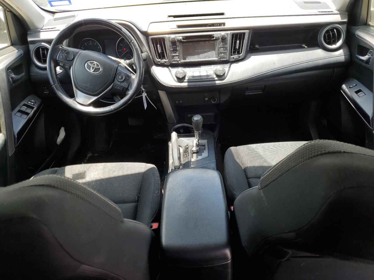 JTMWFREV8HJ705474 2017 Toyota Rav4 Xle