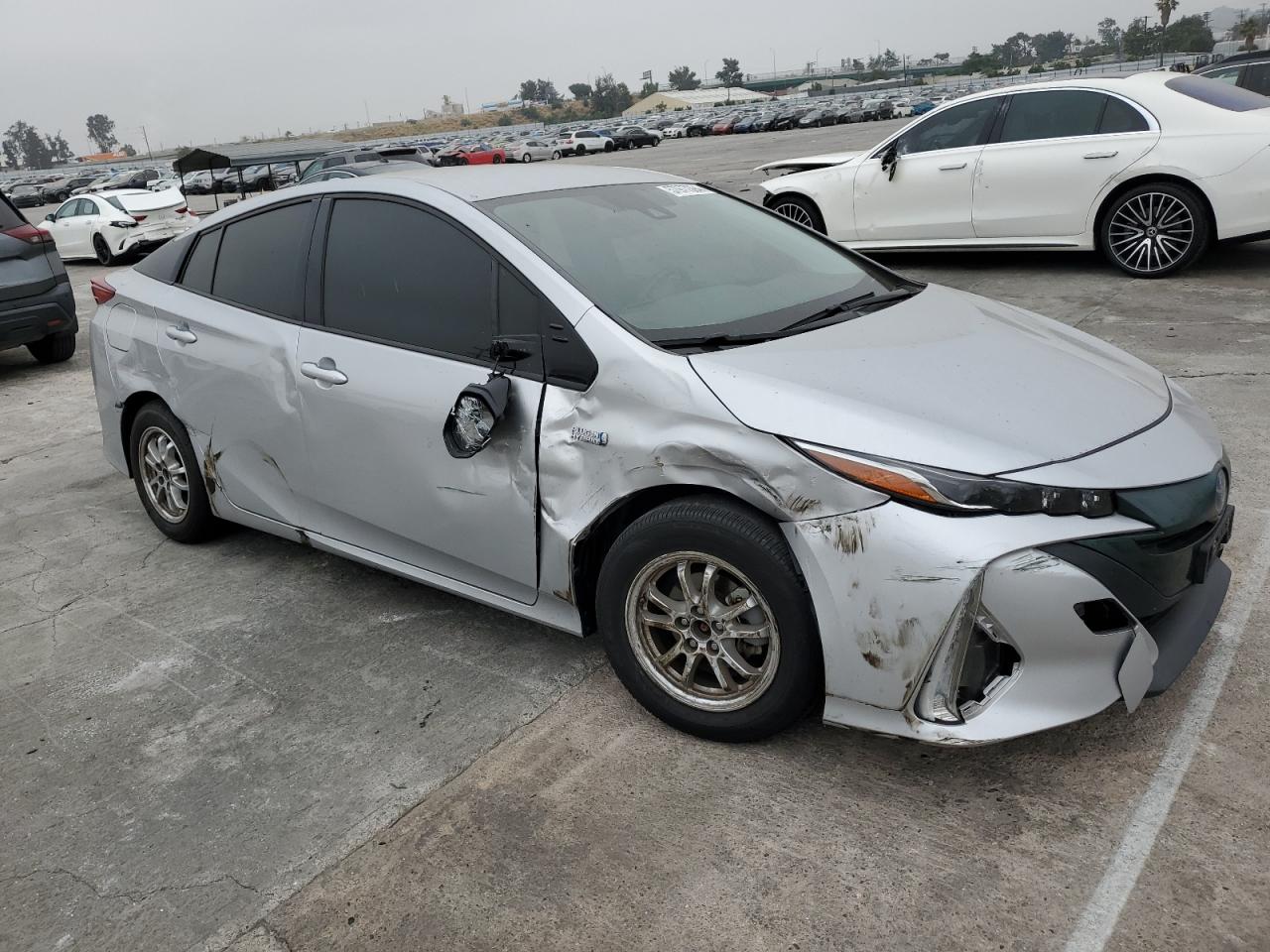 JTDKARFP3K3106684 2019 Toyota Prius Prime