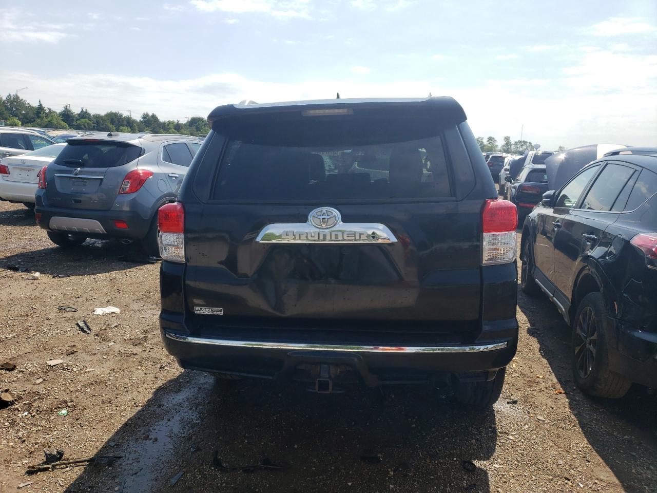 JTEBU5JR0B5068260 2011 Toyota 4Runner Sr5