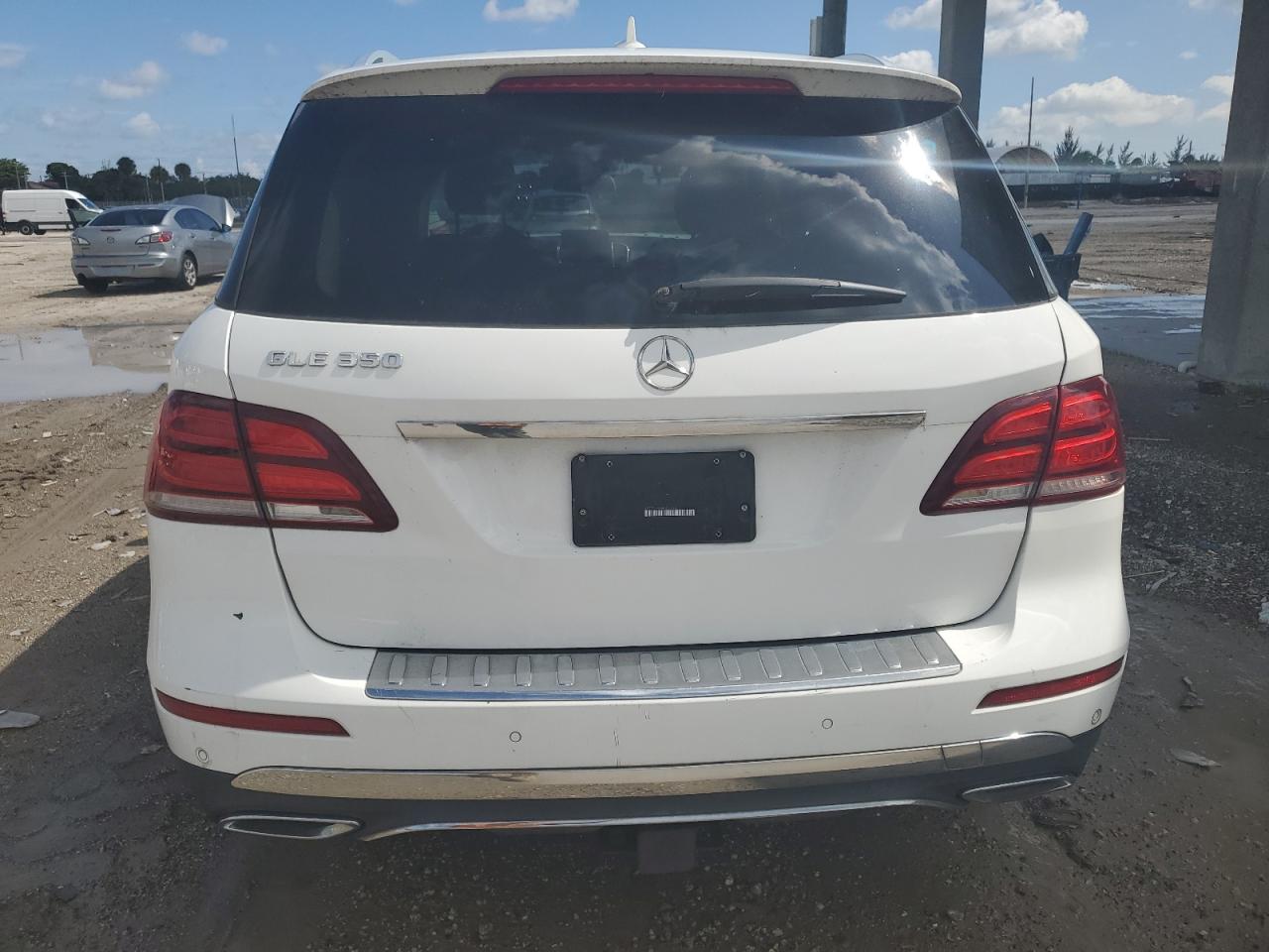 4JGDA5JB0HA921499 2017 Mercedes-Benz Gle 350