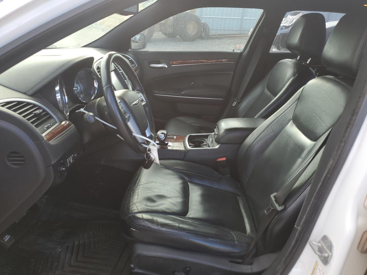 2C3CCAAG3DH732537 2013 Chrysler 300