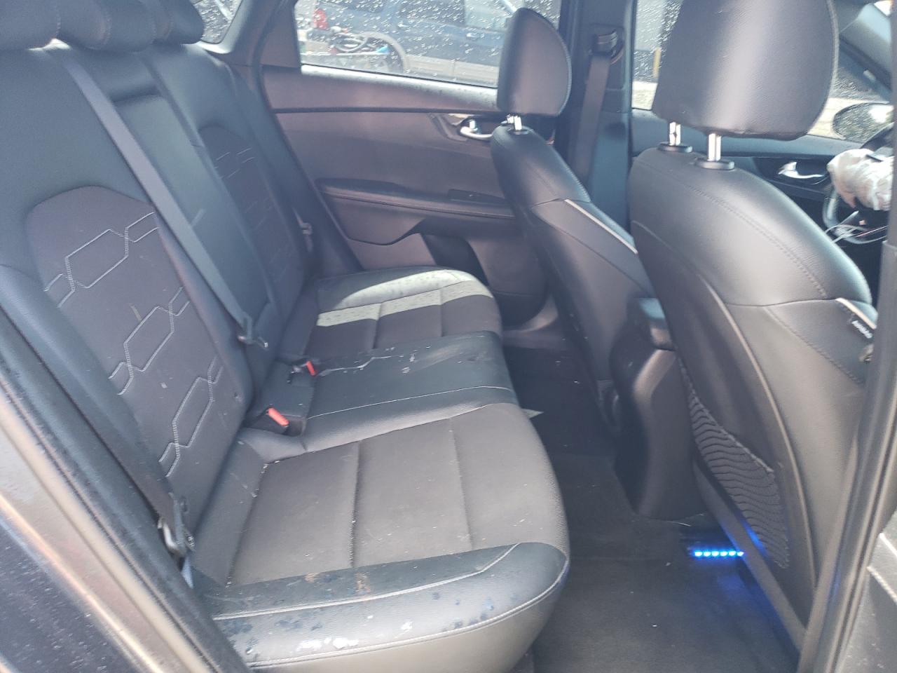 3KPF34AD2ME276980 2021 Kia Forte Gt Line