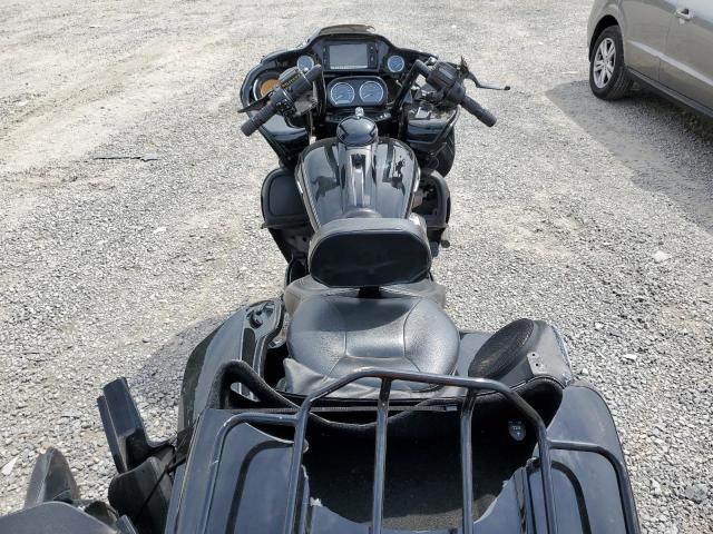 2016 HARLEY-DAVIDSON FLTRU 1HD1KGL13GB637599