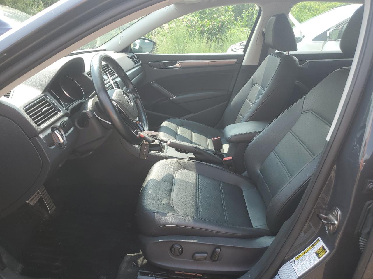 1VWDT7A37HC064442 2017 Volkswagen Passat R-Line