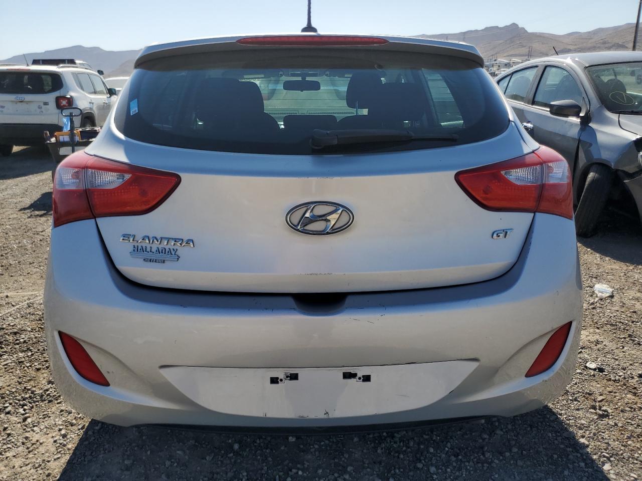 2014 Hyundai Elantra Gt vin: KMHD35LH4EU186192