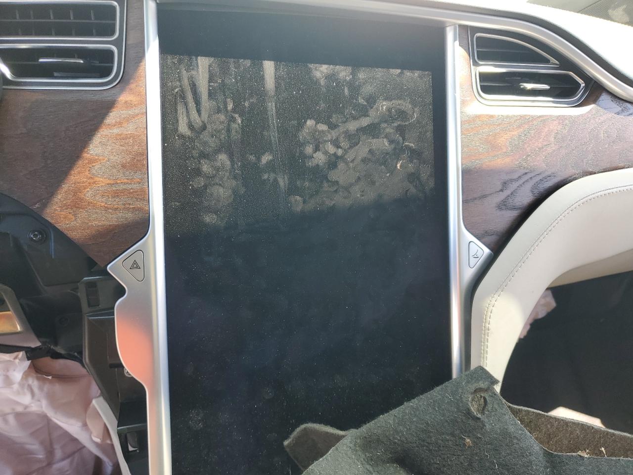 5YJXCDE29HF079186 2017 Tesla Model X