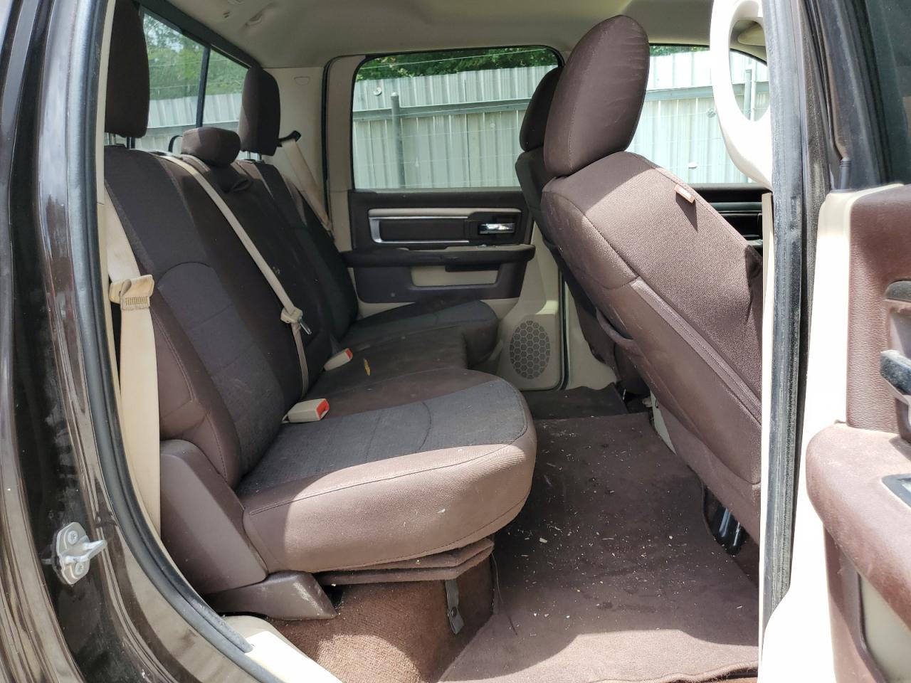 3C6RR6LT9HG640471 2017 Ram 1500 Slt