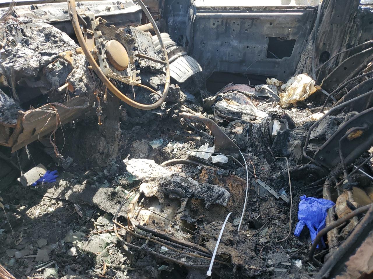 KNDJD733365556077 2006 Kia Sorento Ex