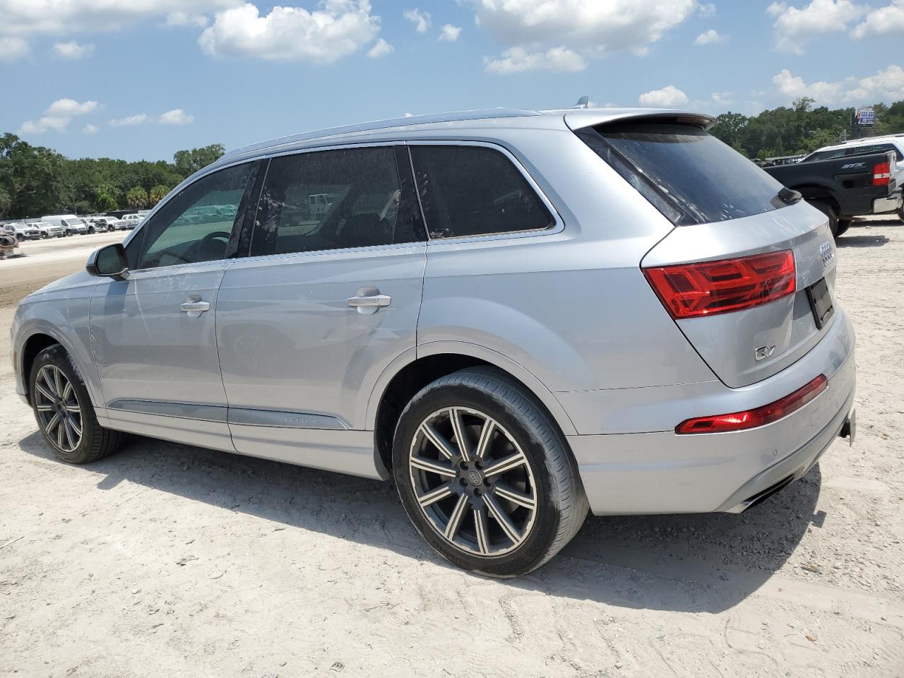 WA1LAAF76HD002015 2017 Audi Q7 Premium Plus