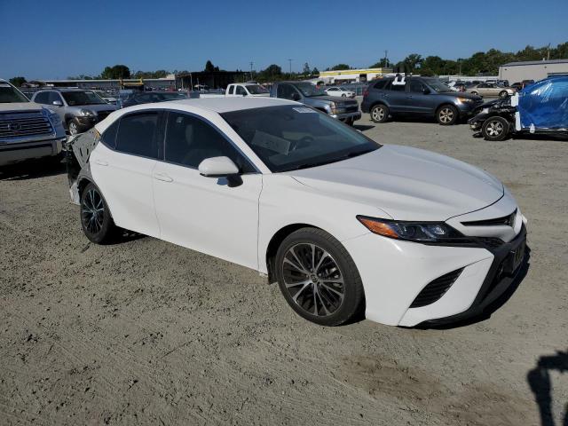 2018 Toyota Camry L VIN: JTNB11HK5J3068193 Lot: 56881294