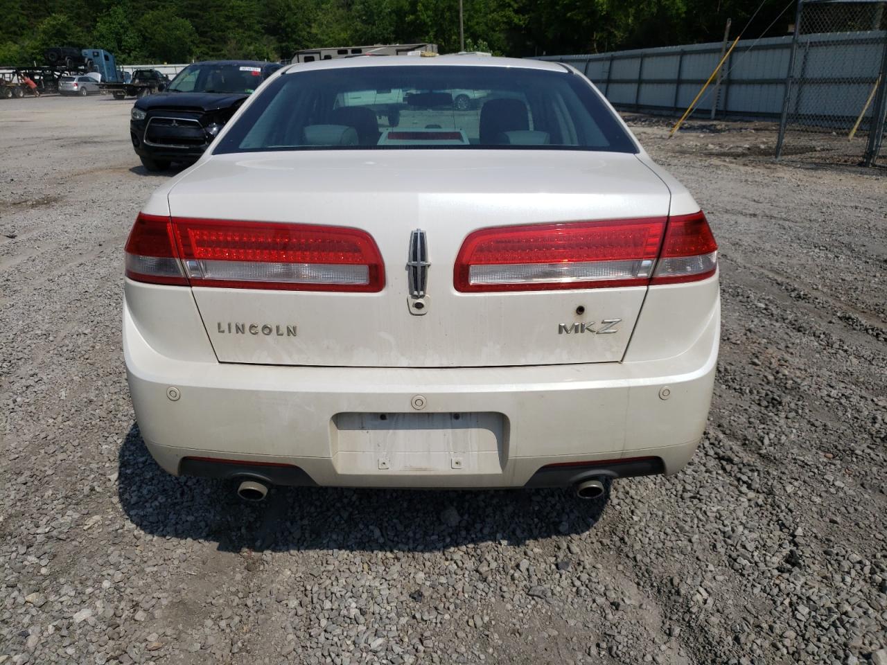 3LNHL2GC3AR646751 2010 Lincoln Mkz