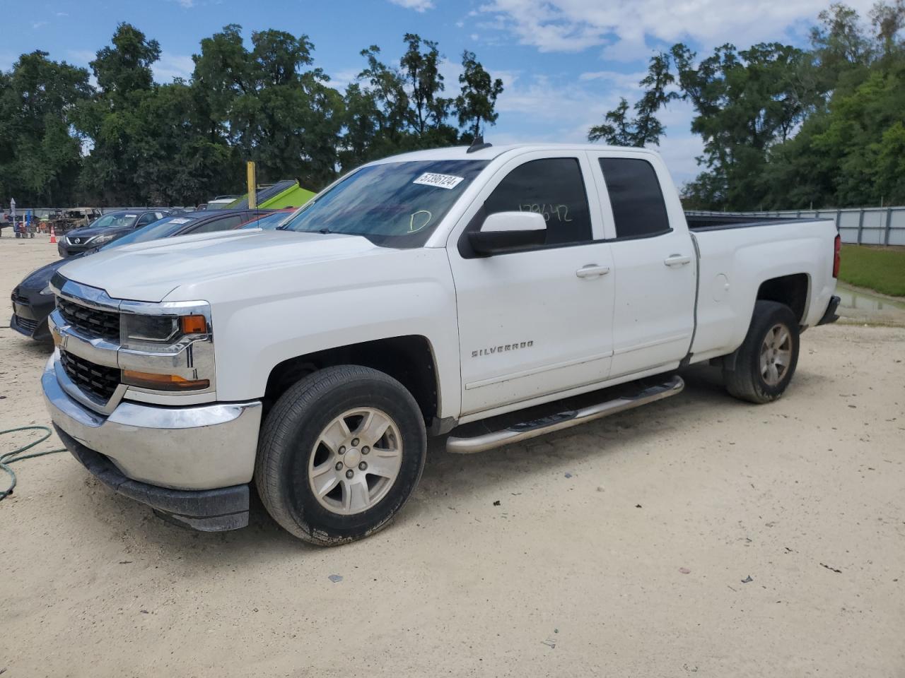 1GCRCREH5JZ141435 2018 Chevrolet Silverado C1500 Lt