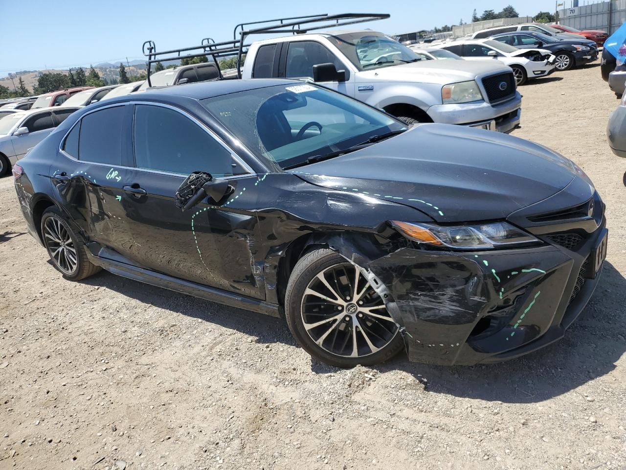 2019 Toyota Camry L vin: 4T1B11HK5KU165664