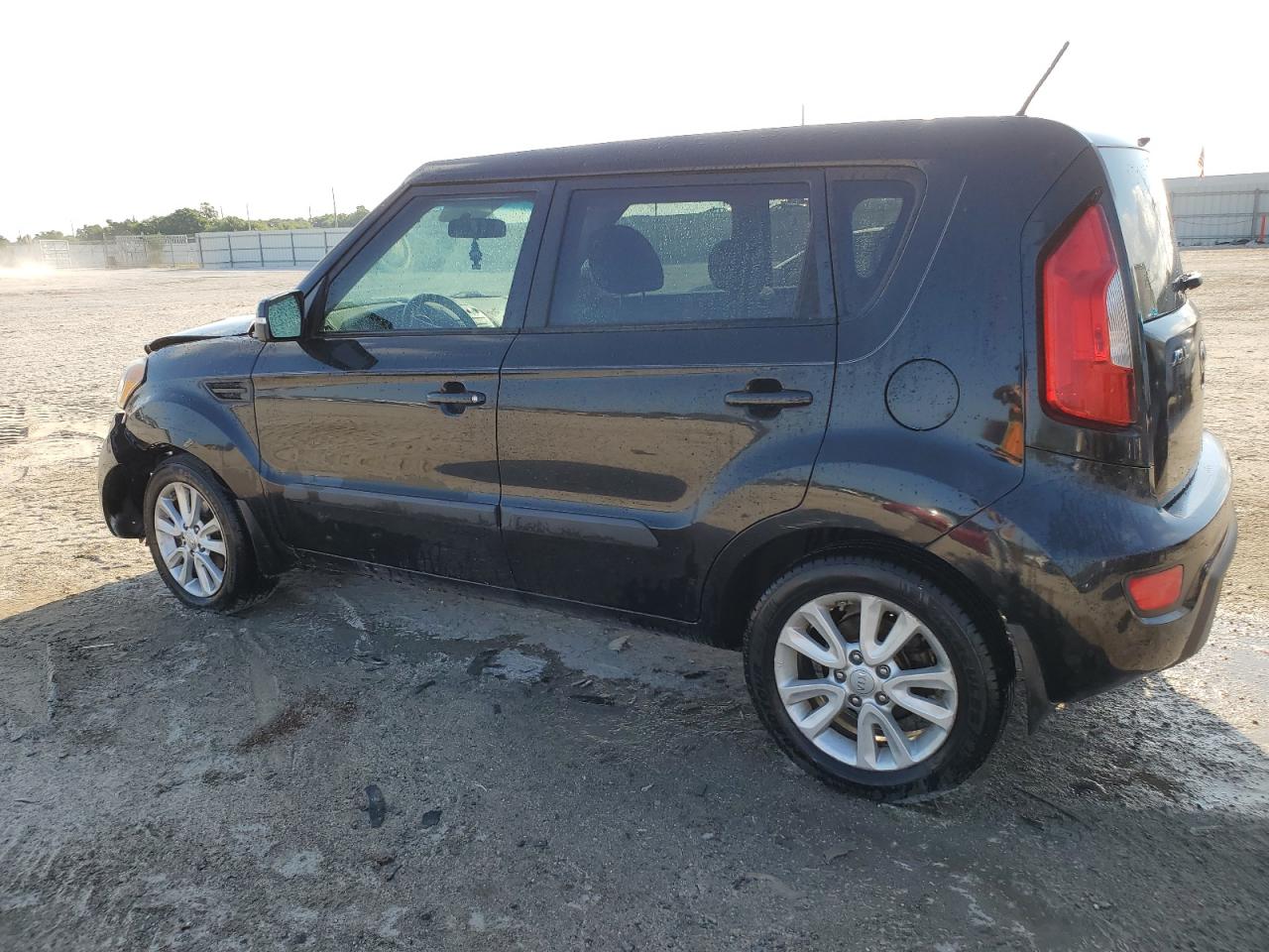 KNDJT2A63D7629422 2013 Kia Soul +