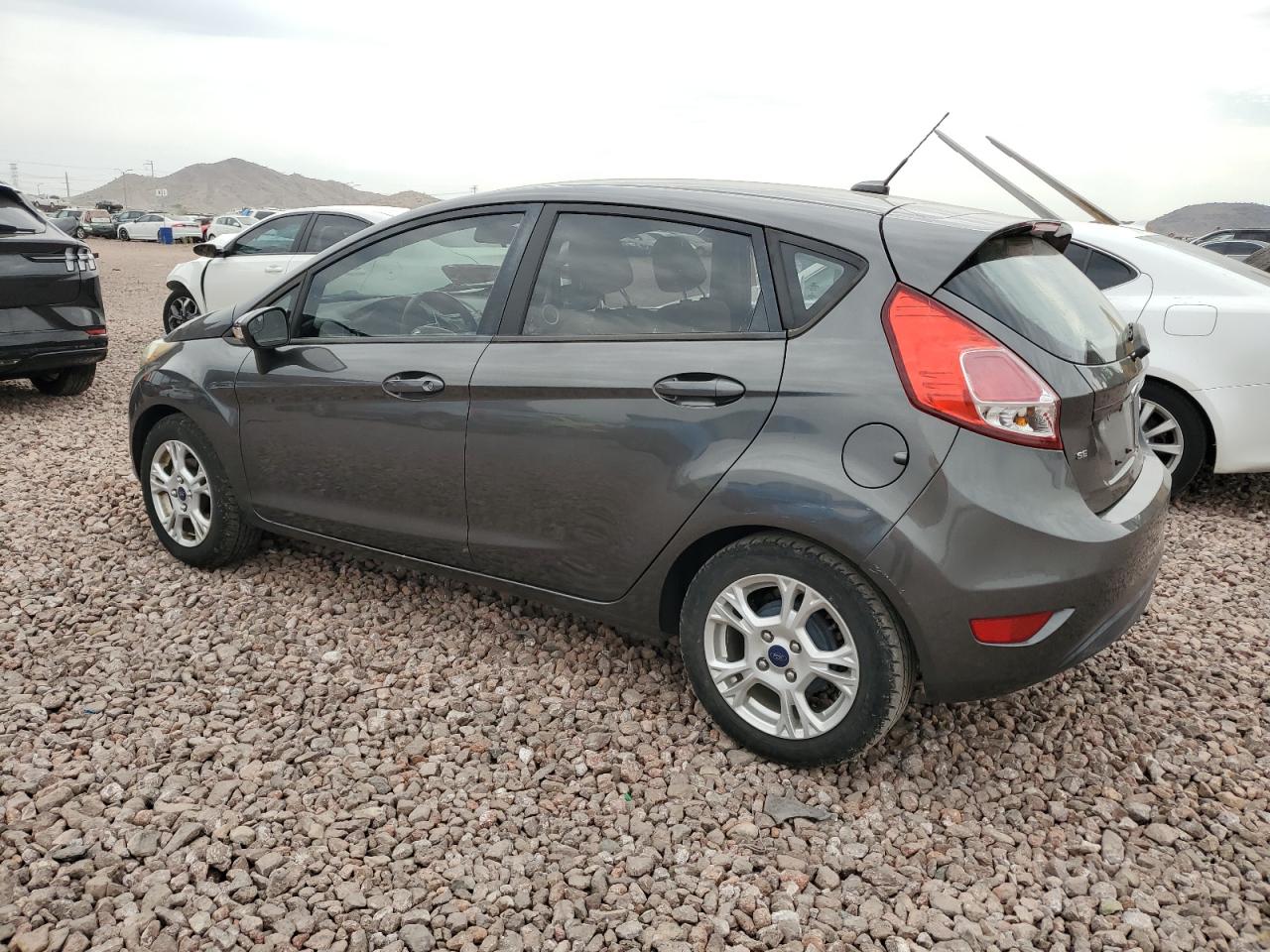 3FADP4EJ2GM111443 2016 Ford Fiesta Se